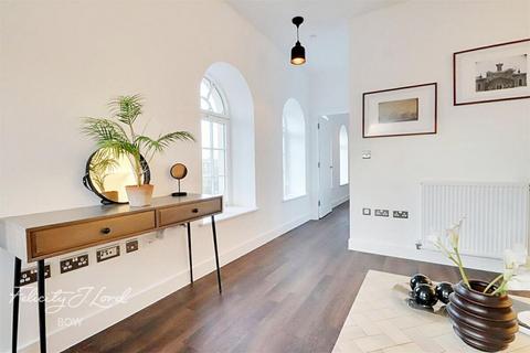 St Clements Avenue, London, E3