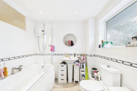 3 bedroom terraced house for sale, Brisbane Road, Christchurch, Dorset, BH23
