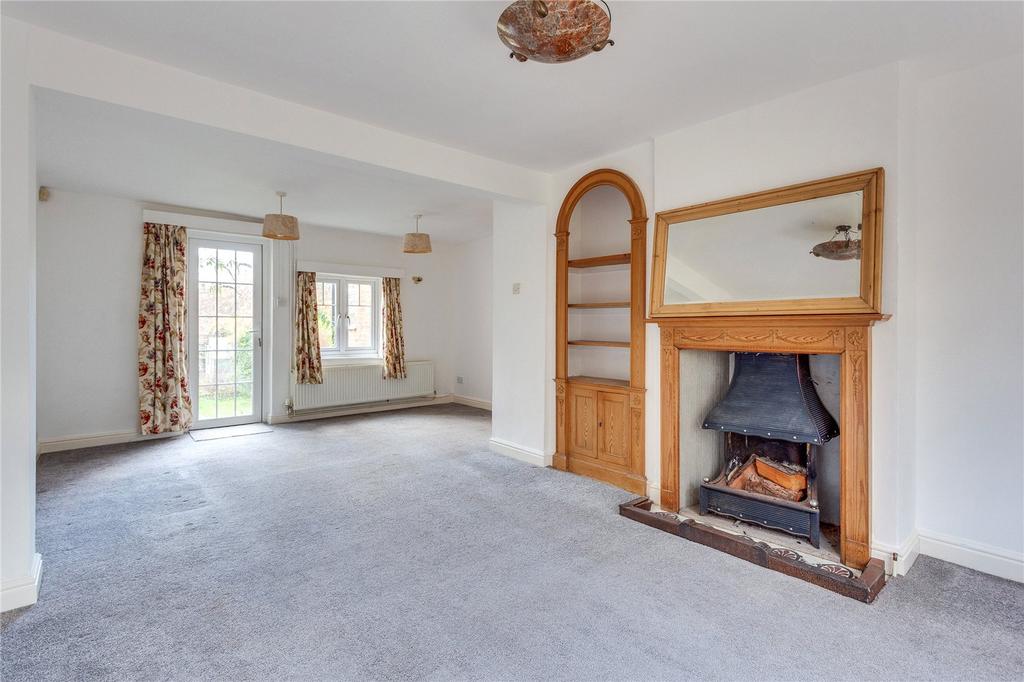 Living/Dining Room