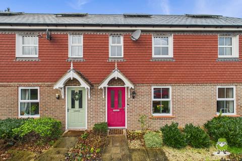 Chilworth Way, Sherfield-on-Loddon, Hook, Hampshire, RG27