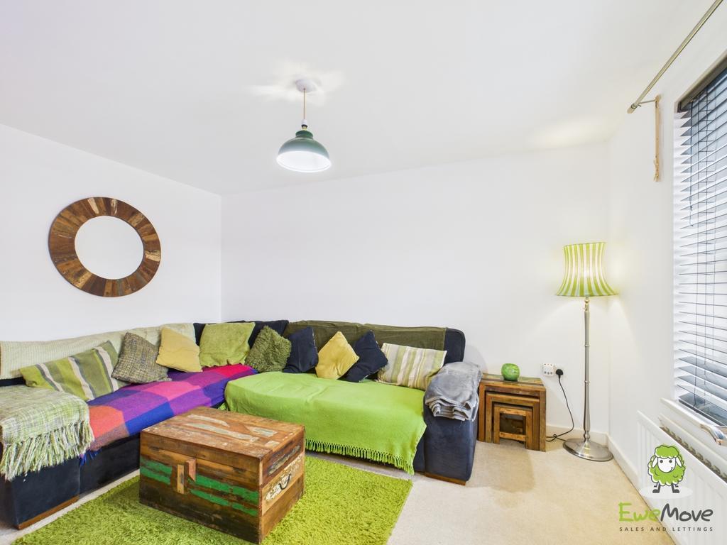 Ewe Move Estate Agents Basingstoke - Chilworth Way