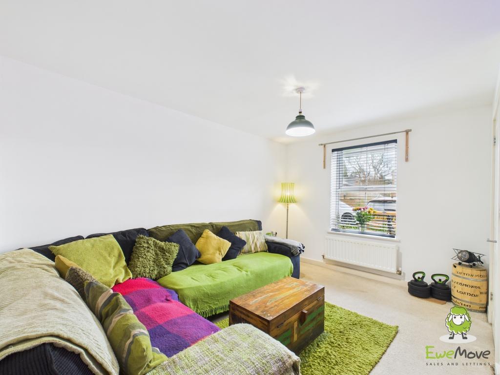 Ewe Move Estate Agents Basingstoke - Chilworth Way