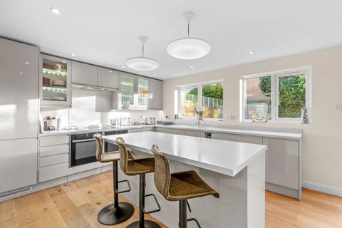 4 bedroom detached house for sale, Old Tring Road, Aylesbury HP22