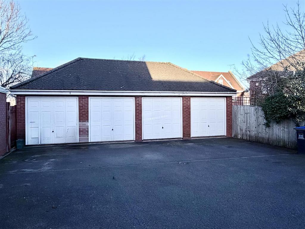 Single Garage