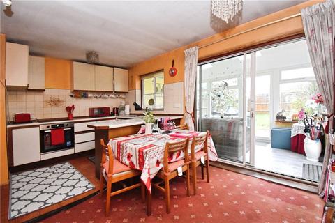 3 bedroom semi-detached house for sale, Ringwood Drive, North Baddesley, Southampton, Hampshire