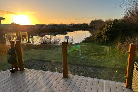 3 bedroom lodge for sale, Pwllheli