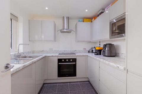 2 bedroom apartment for sale, Troutbeck Close, Slough SL2