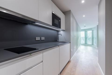Ground floor flat to rent, Flat 11 24 Wedderburn Road