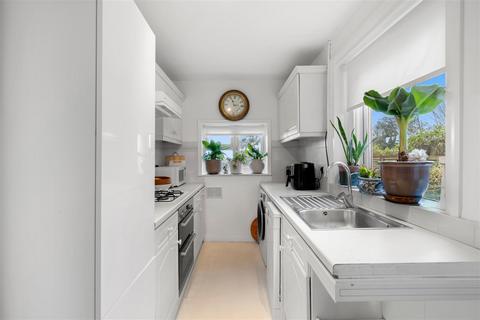 2 bedroom house for sale, Stone Cross Road, Crowborough