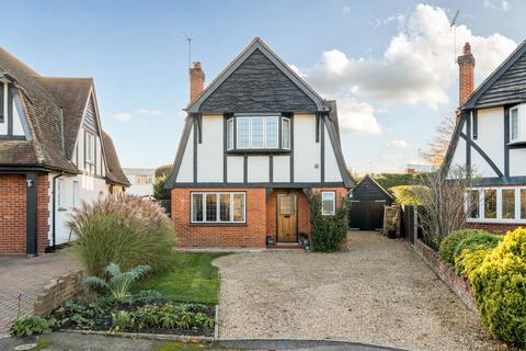 The Close, West Byfleet, KT14