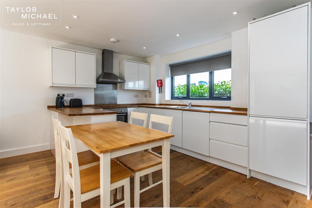 Kitchen / Living Room
