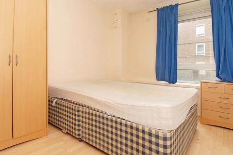 2 bedroom flat to rent, Meadow Road, London, SW8