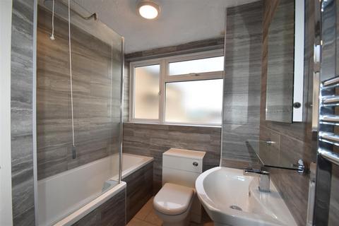 undefined, Eastgate, Stevenage SG1