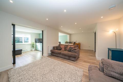 4 bedroom detached house for sale, Jane Close, Hemel Hempstead, Hertfordshire, HP2 7LP