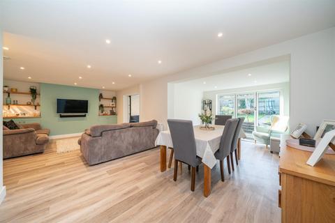 4 bedroom detached house for sale, Jane Close, Hemel Hempstead, Hertfordshire, HP2 7LP