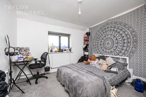 undefined, Woodbourne Avenue, Brighton