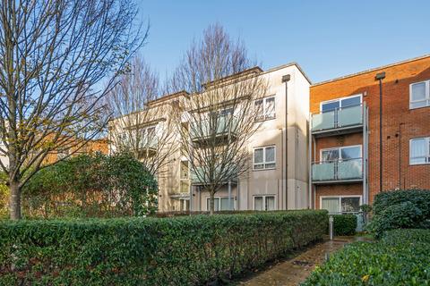 1 bedroom apartment for sale, Canalside, Redhill, RH1