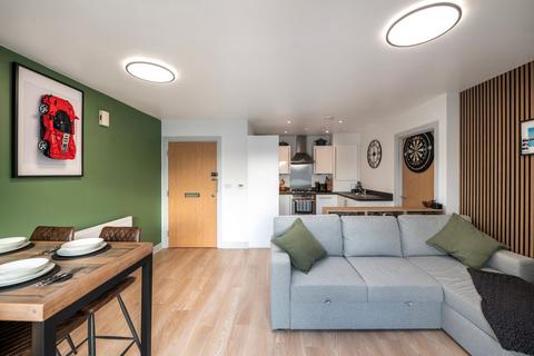 1 bedroom apartment for sale, Canalside, Redhill, RH1