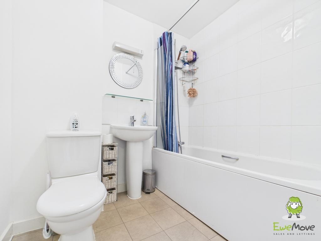 Ewe Move Estate Agents Basingstoke - Chilworth Way