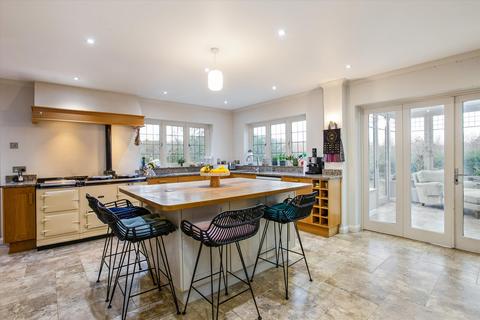 6 bedroom detached house for sale, Burchetts Green Road, Burchetts Green, Maidenhead, SL6