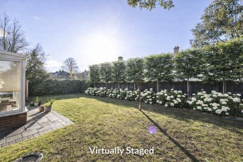 2 bedroom detached bungalow for sale, Stock Lane, Dartford, DA2