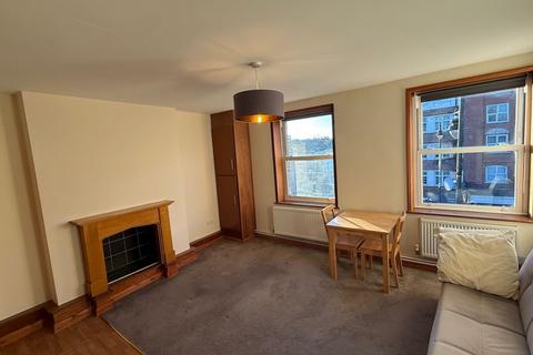 2 bedroom flat to rent, Amhurst Road, London, N16