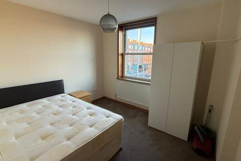 2 bedroom flat to rent, Amhurst Road, London, N16