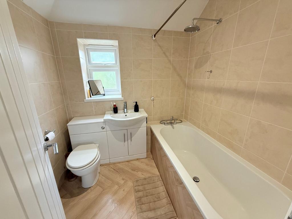 Ensuite Three