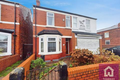 3 bedroom semi-detached house for sale, Worsley Road, Eccles, M30