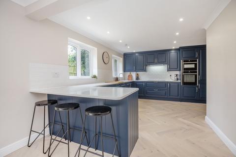 5 bedroom detached house for sale, Chestnut Hill, Eaton