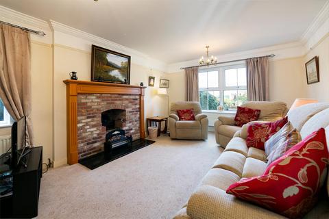 5 bedroom detached house for sale, The Rowans, Holme On Spalding Moor, York, YO43 4EQ