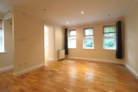 Studio to rent, 22 Bury Road, Newmarket CB8