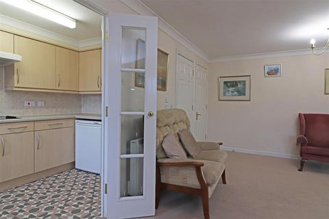 2 bedroom retirement property for sale, London Road, Redhill