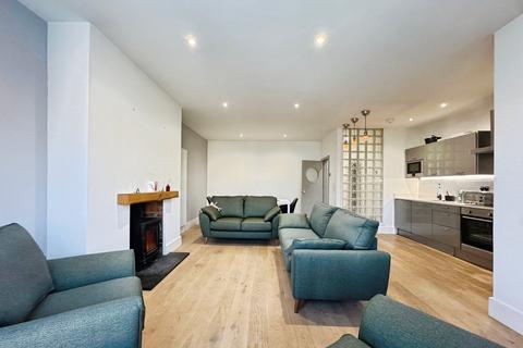 2 bedroom flat to rent, Lapwing Lane, Manchester, Greater Manchester, M20