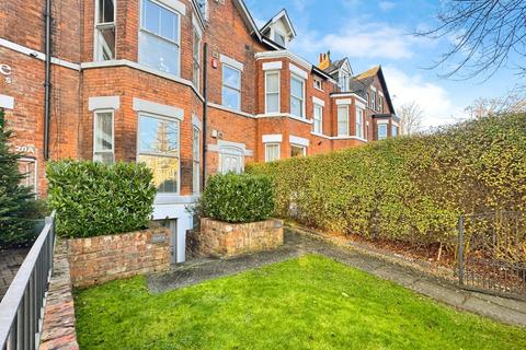 2 bedroom flat to rent, Lapwing Lane, Manchester, Greater Manchester, M20
