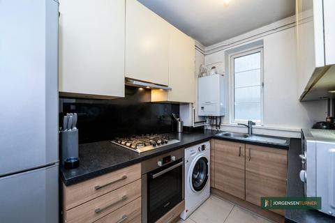 2 bedroom flat for sale, Hillcrest Court, London, NW2