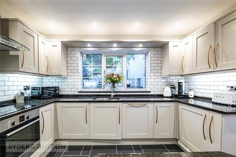 4 bedroom detached house for sale, Central Park, Halifax, West Yorkshire, HX1