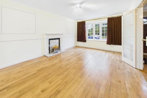 undefined, Victoria Close, Weybridge