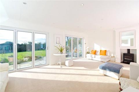 4 bedroom detached house for sale, Weavers End, Hanslope, Milton Keynes, Buckinghamshire, MK19