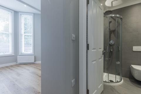 Ground floor flat to rent, Flat 8 117 Warwick Road