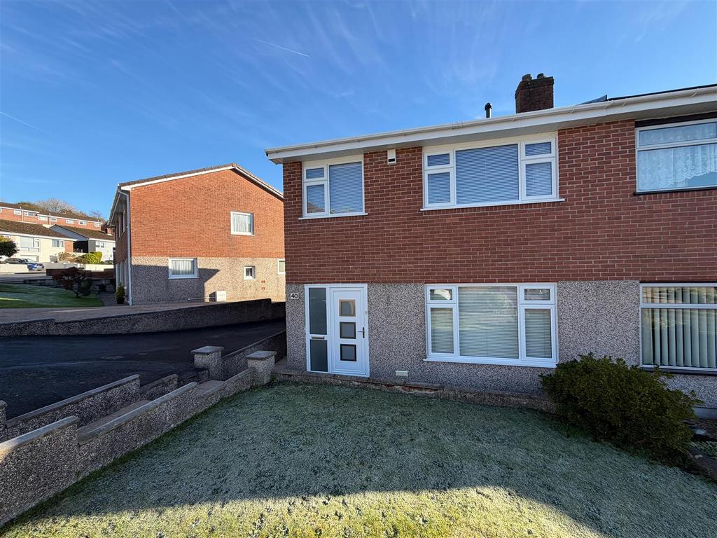 LONGACRE, PLYMPTON, PLYMOUTH PL7 4r Q