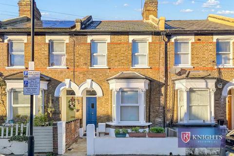 3 bedroom house to rent, Siddons Road, Tottenham, London, N17