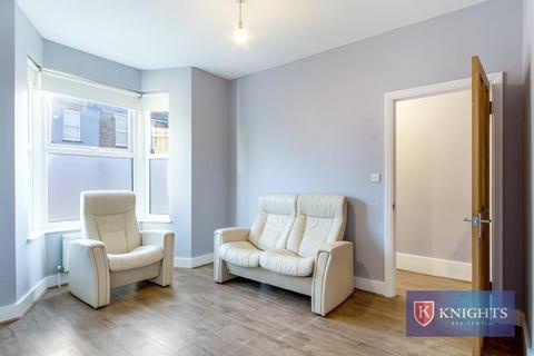 3 bedroom house to rent, Siddons Road, Tottenham, London, N17