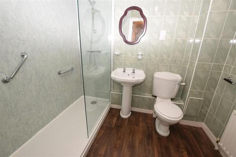 undefined, Grosvenor Crescent, Grimsby DN32