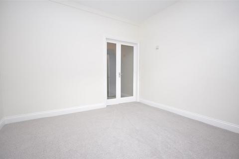 3 bedroom terraced house to rent, Queen Victoria Street, York