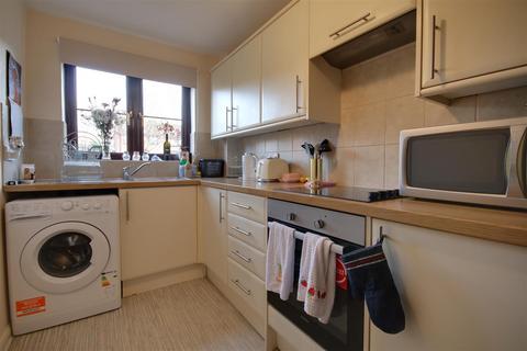 undefined, Knatchbull Close, Romsey SO51