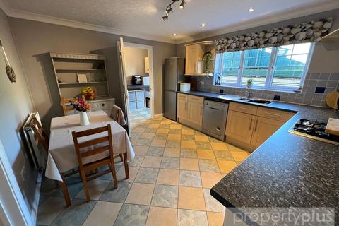 4 bedroom detached house for sale, Swyn Y Nant, Tonyrefail, Rhondda Cynon Taff, CF39