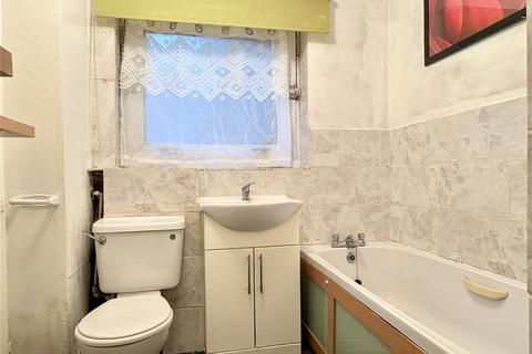 1 bedroom apartment for sale, Henshaw Street, Oldham, Greater Manchester, OL1