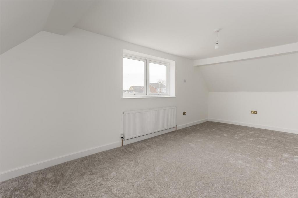 15 Low Garth Road  5.jpg