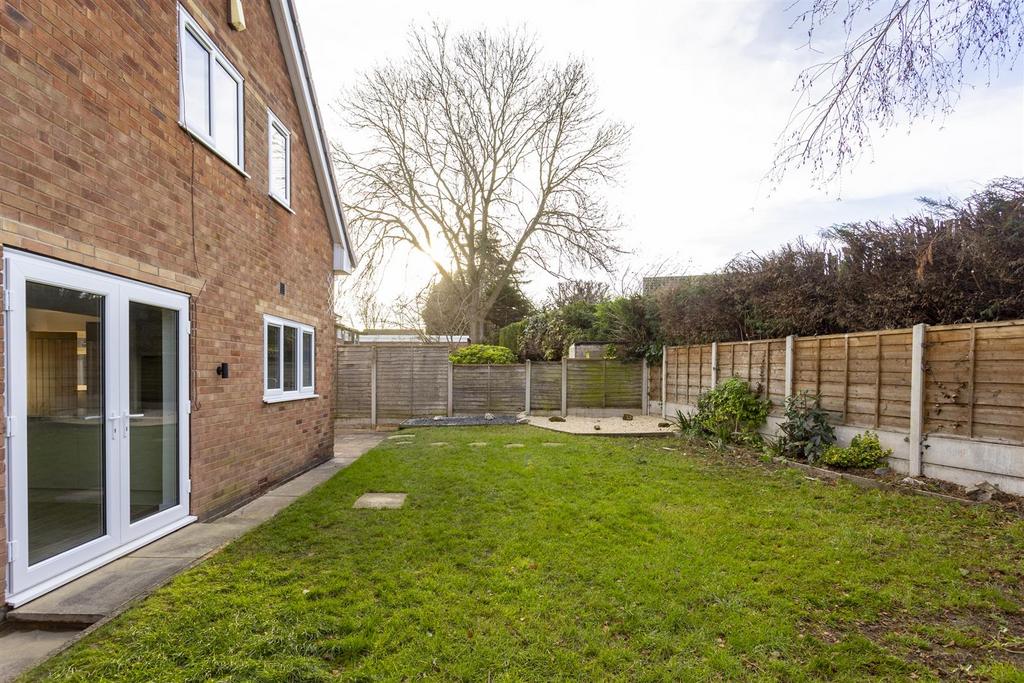 15 Low Garth Road  30.jpg